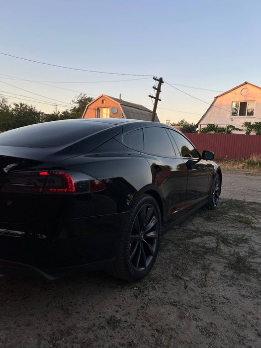 Продам Tesla model s P85 perfomance