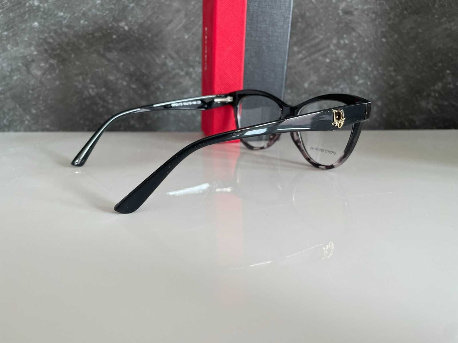 Modne okulary oprawki, stylowe okulary.
