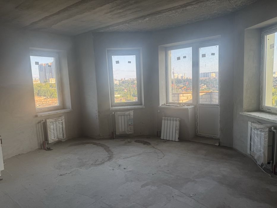 Продам 2- квартиру новобудова ЖК Мерседес Олексіївка  Людвіга Свободи