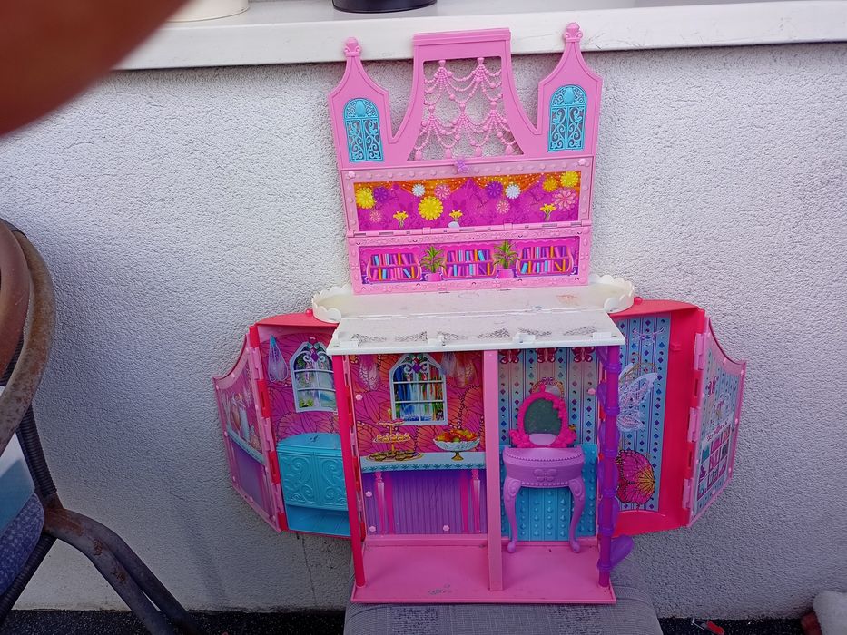 Domek/ Pałac  dla lalek