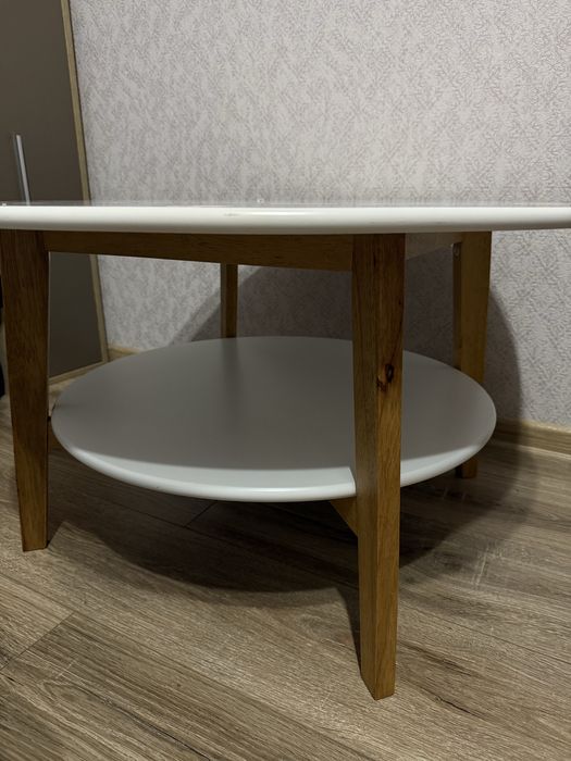 Продаю журнальный столик