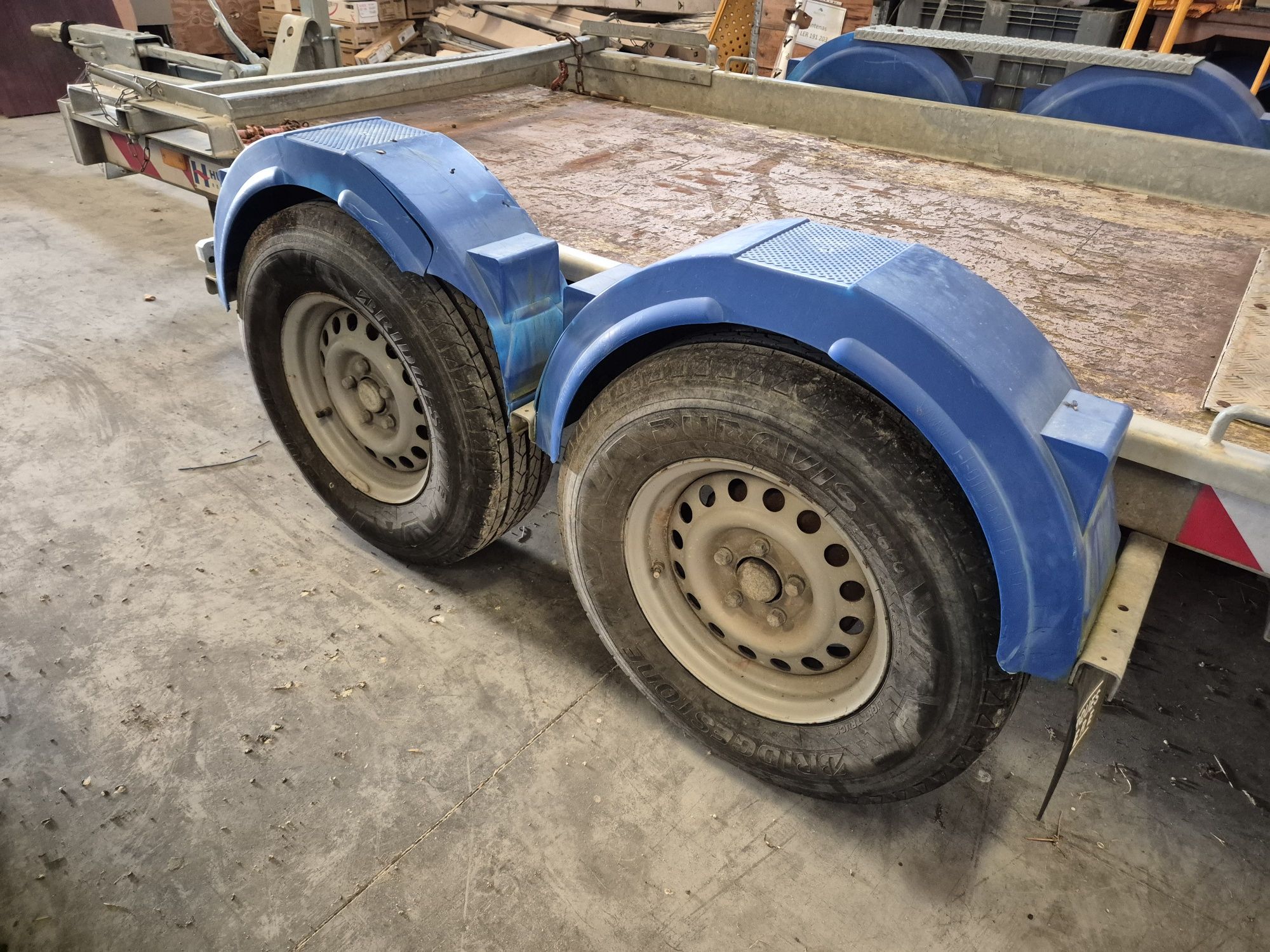Atrelado/Porta Máquinas 3500 kg