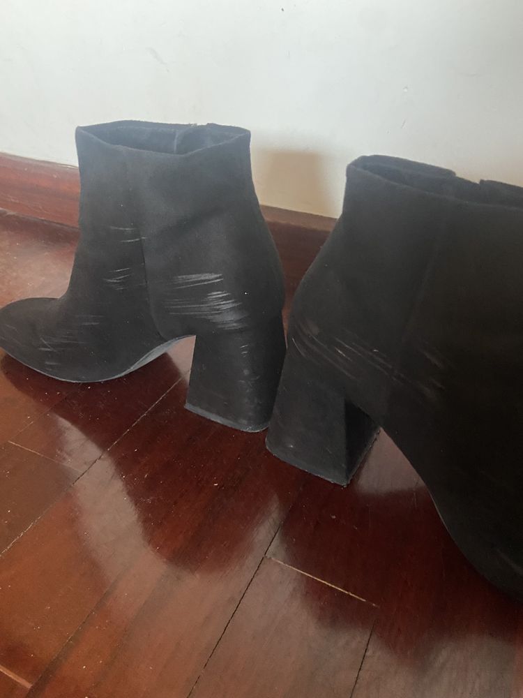 Botas de camurça Stradivarius