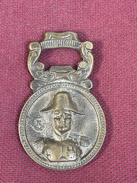 Napoleon Masywny Otwieracz do Bitelek z Mosiądzu