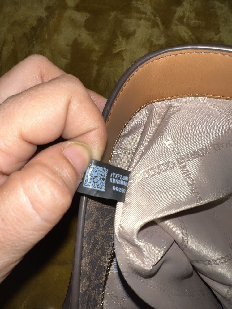 Mala Michael Kors