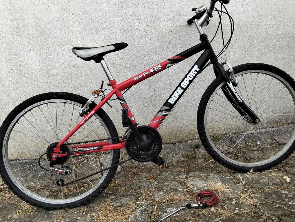 Bicicleta BTT Nova