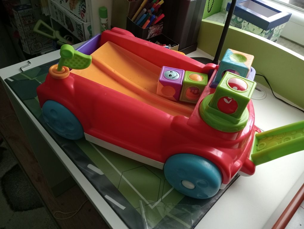 Przyczepka fisher price ruchome klocki