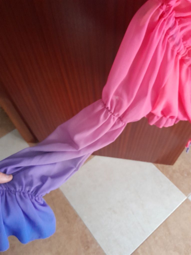 Blusa curta  multicolor