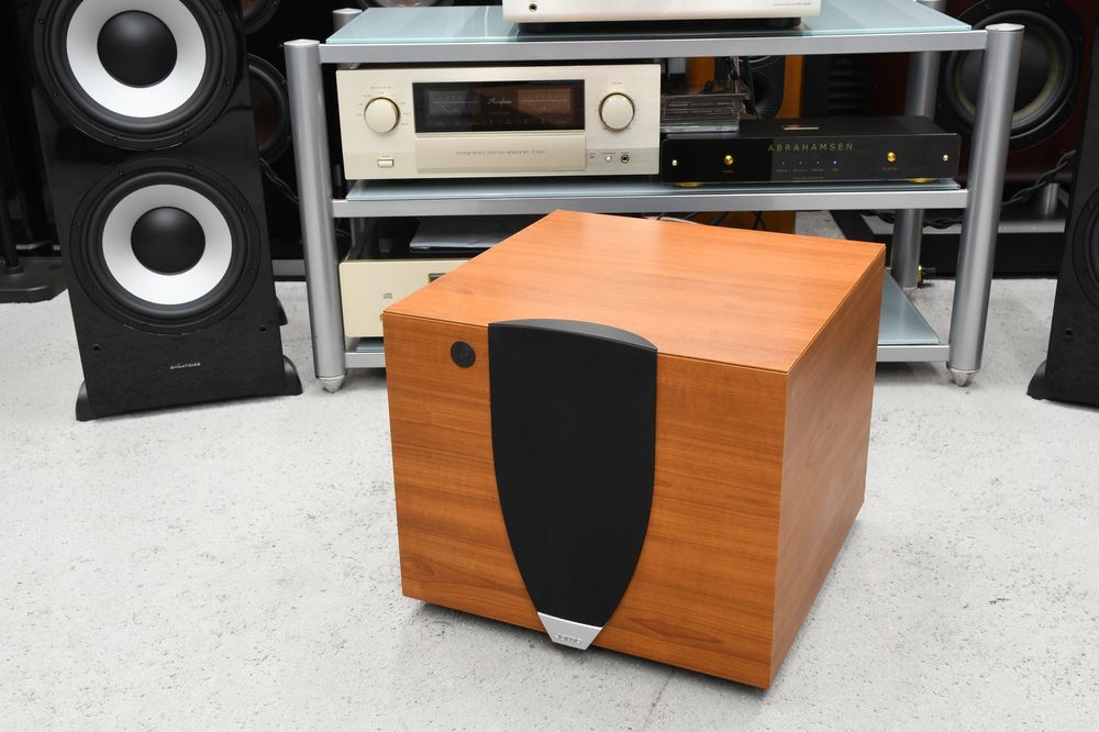 Mocny subwoofer aktywny Jamo E8 SUB w świetnym stanie!