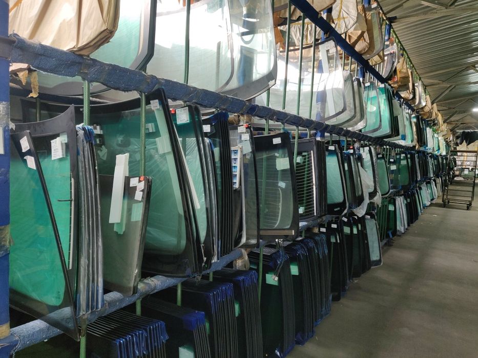 Лобове Вітрове скло ВАЗ 2110 2111 2112 2170 бокове заднє заміна