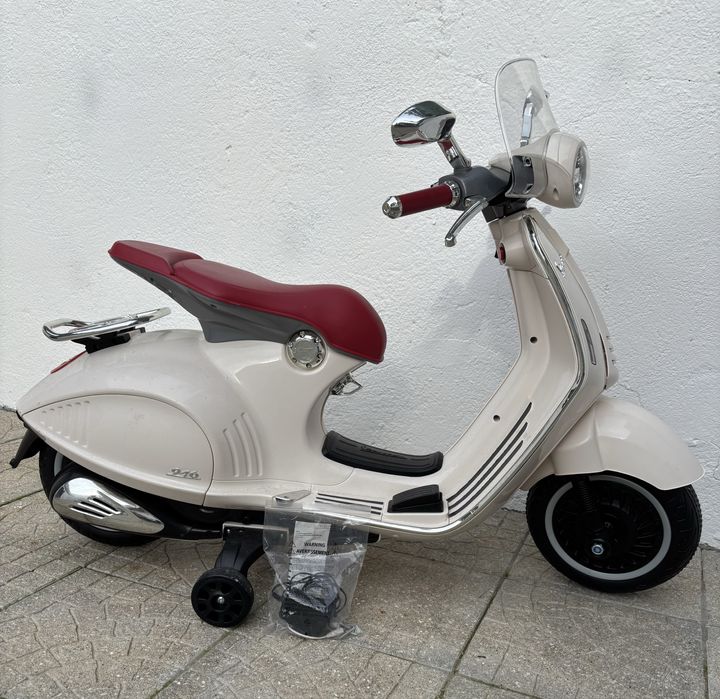 Mota Vespa Criança