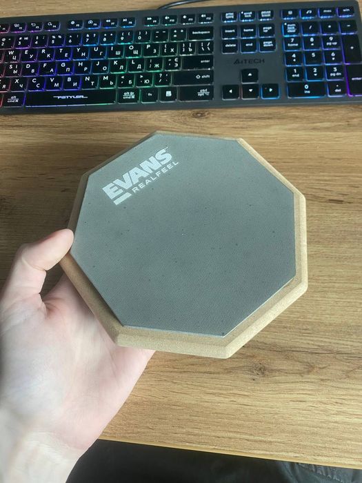 Тренувальний пед Evans Realfeel 6 дюймів