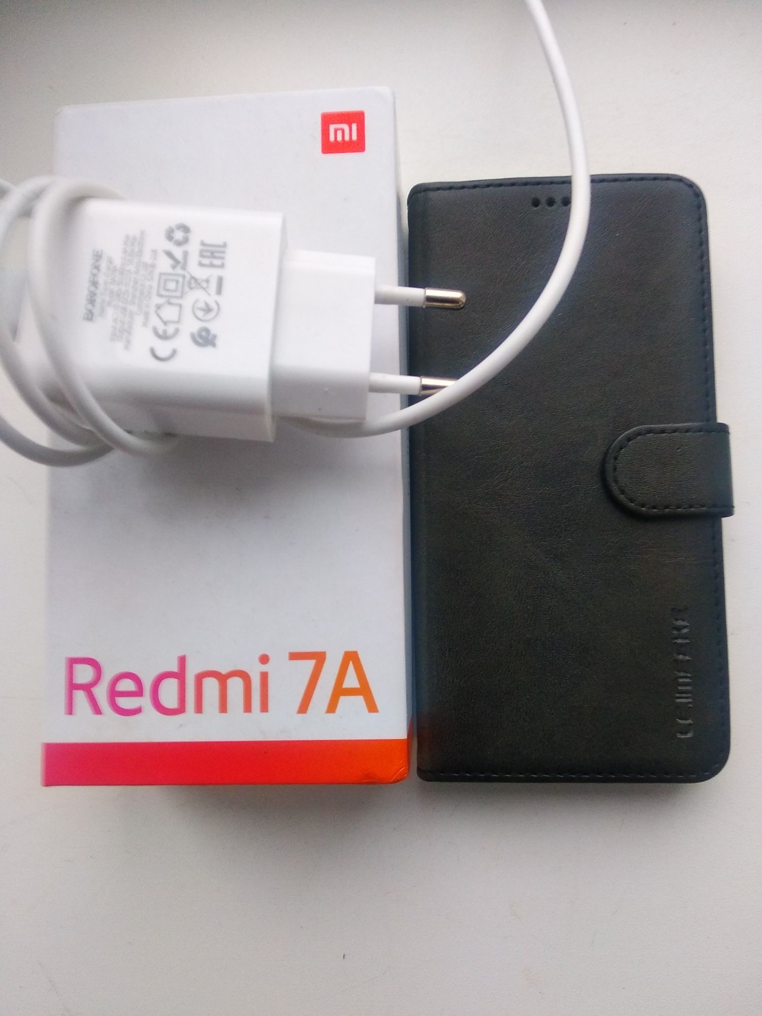 Продам смартфон Xiaomi REDMI 7A,2/32