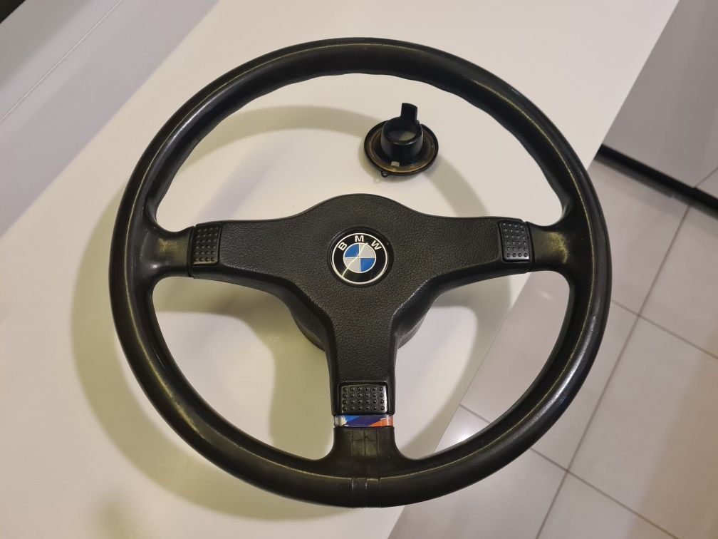 Kierownica e30 mtechnik1 mała