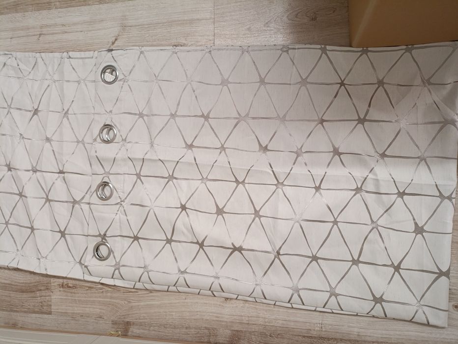 Zasłony na przelotkach