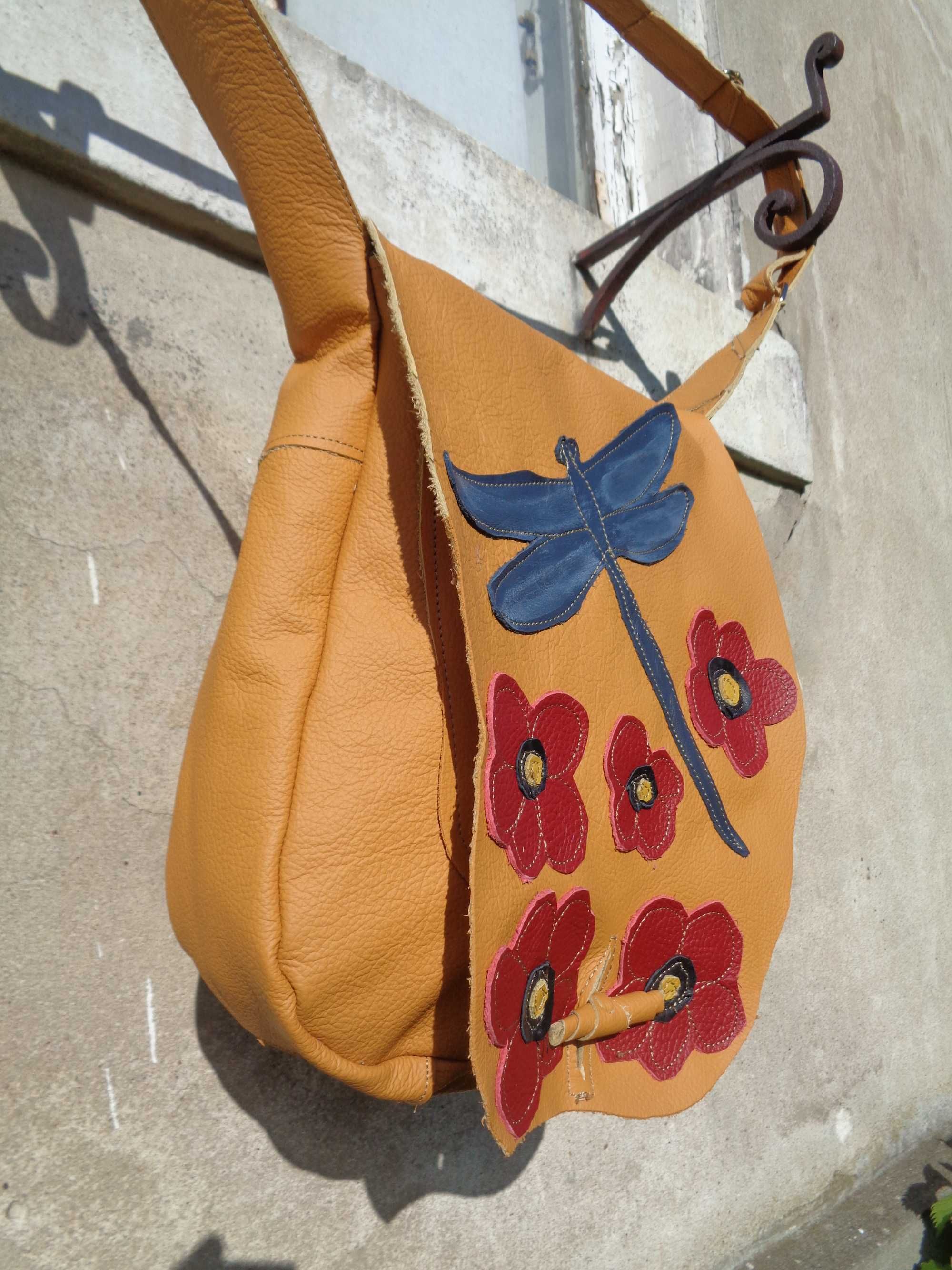 Artystyczna skórzana torebka z ważką. Handmade