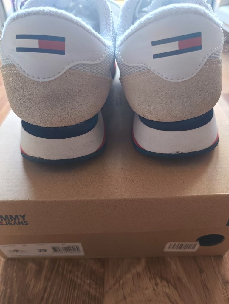 Tommy Hilfiger  modne sneakersy r. 39