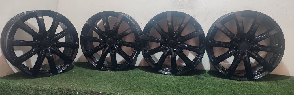 Felgi aluminiowe Platin 5x108 Et 45 18" 8J Ford Volvo Peugeot Citroen