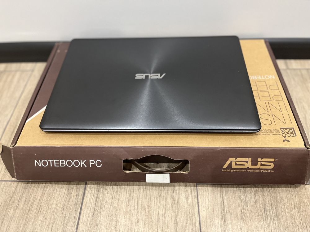 Ноутбук Asus X550L