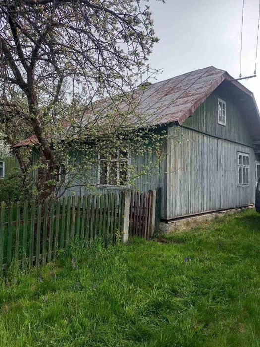 Продаж будинку з ділянкою