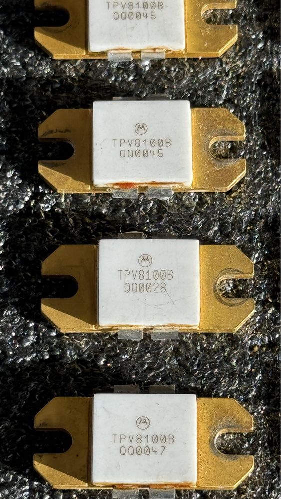UHF Транзистор Motorola