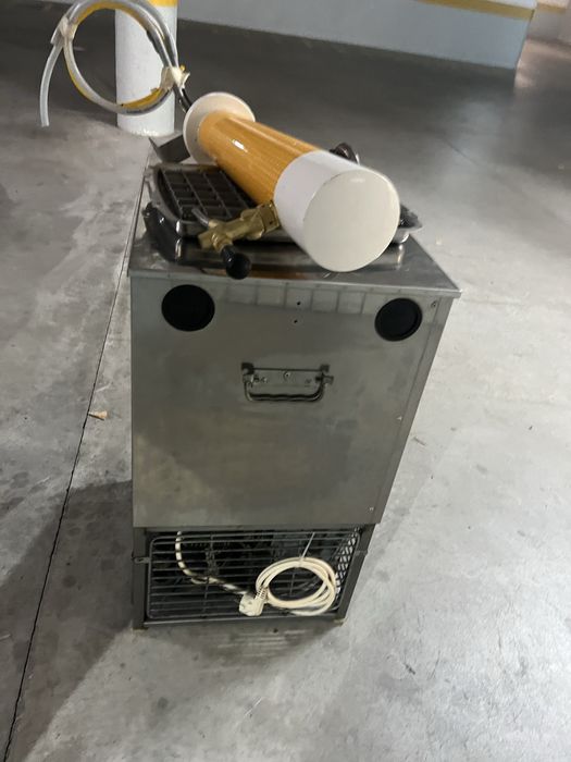 Mesa de snoker completa mais maquina de imprerial