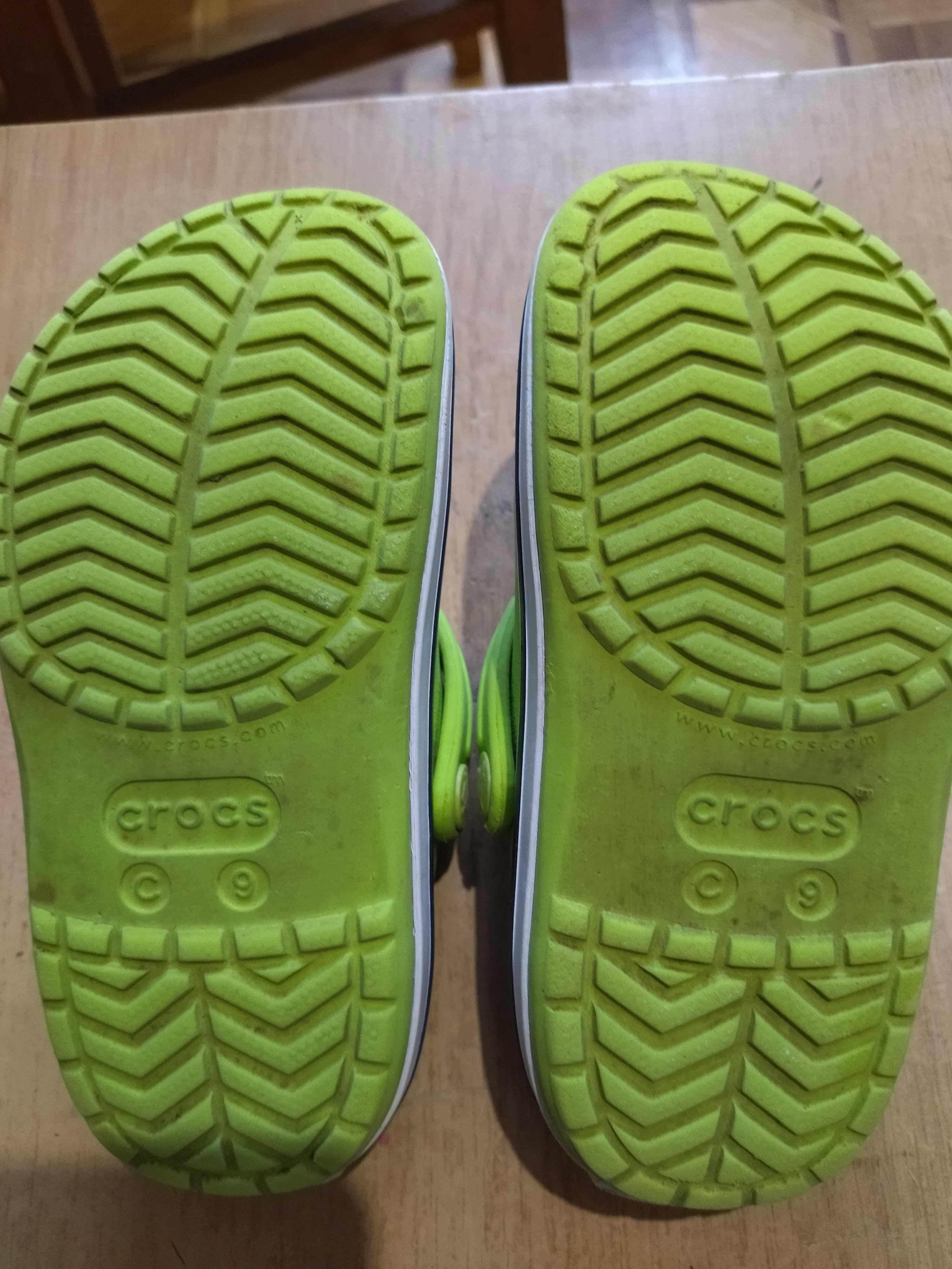 Продам детские crocs c9 салатневые сабо