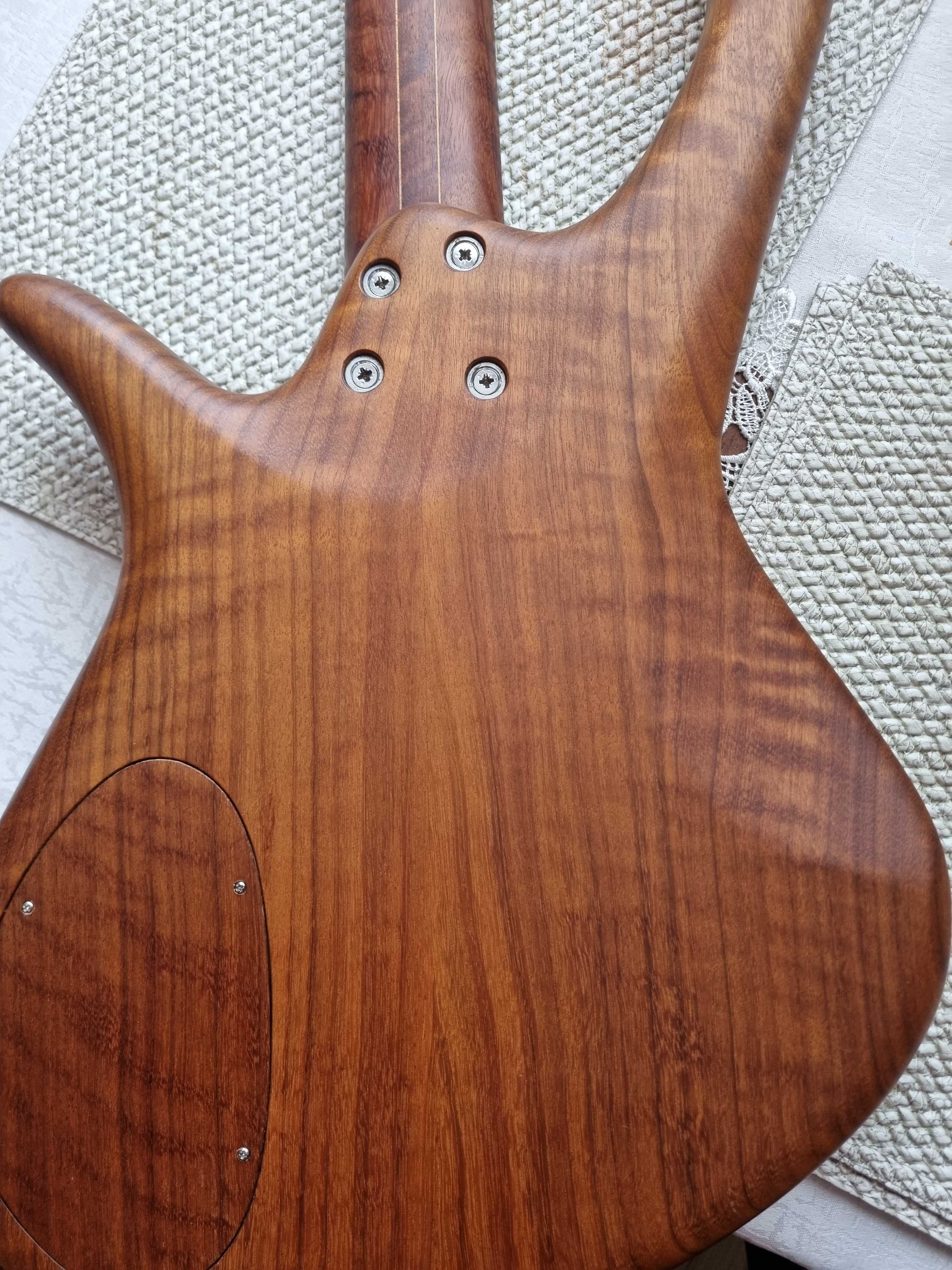 GMR gitara basowa