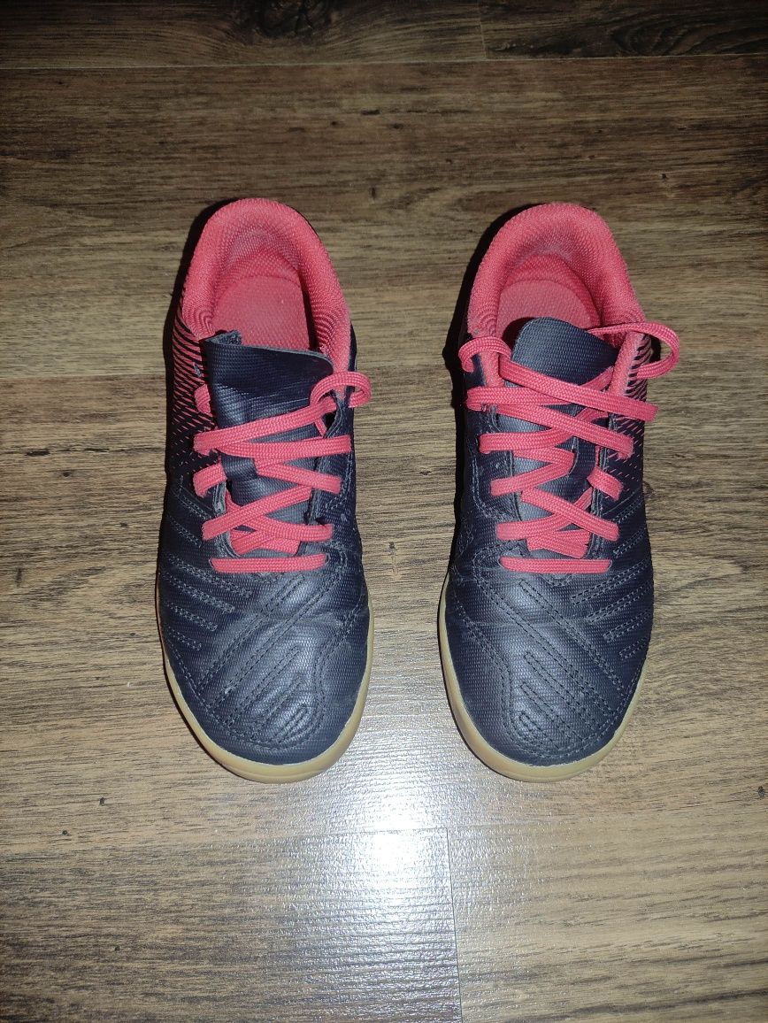 Buty Decathlon dziecięce Kipsta Agility 100 rozmiar 33, wkładka 20,5