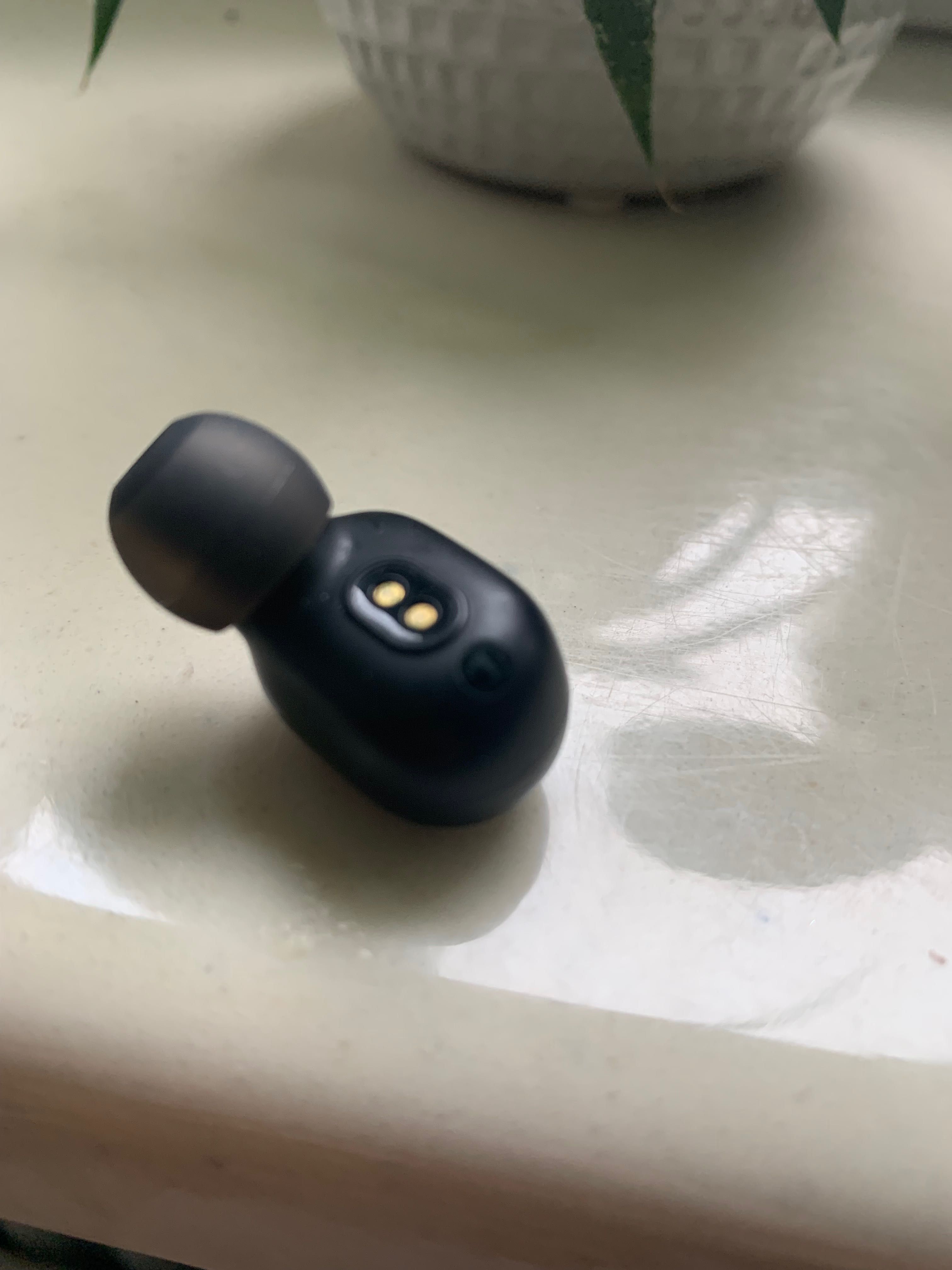 Lewa słuchawka XIAOMI Earbuds Basic 2 Czarny