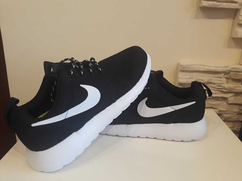 Nike WMNS Roshe Run rozm.36 (dł.wkł.22cm)