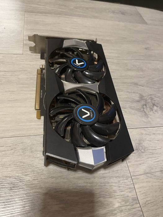 Видеокарта Radeon R9 270 4GB