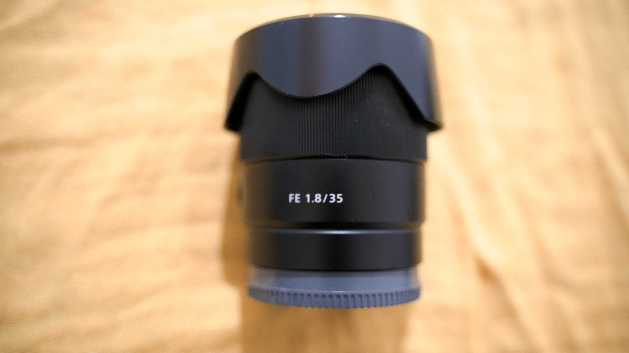 Objectiva Sony FE 35mm f/1.8 - E-Mount Full Frame - Como nova!