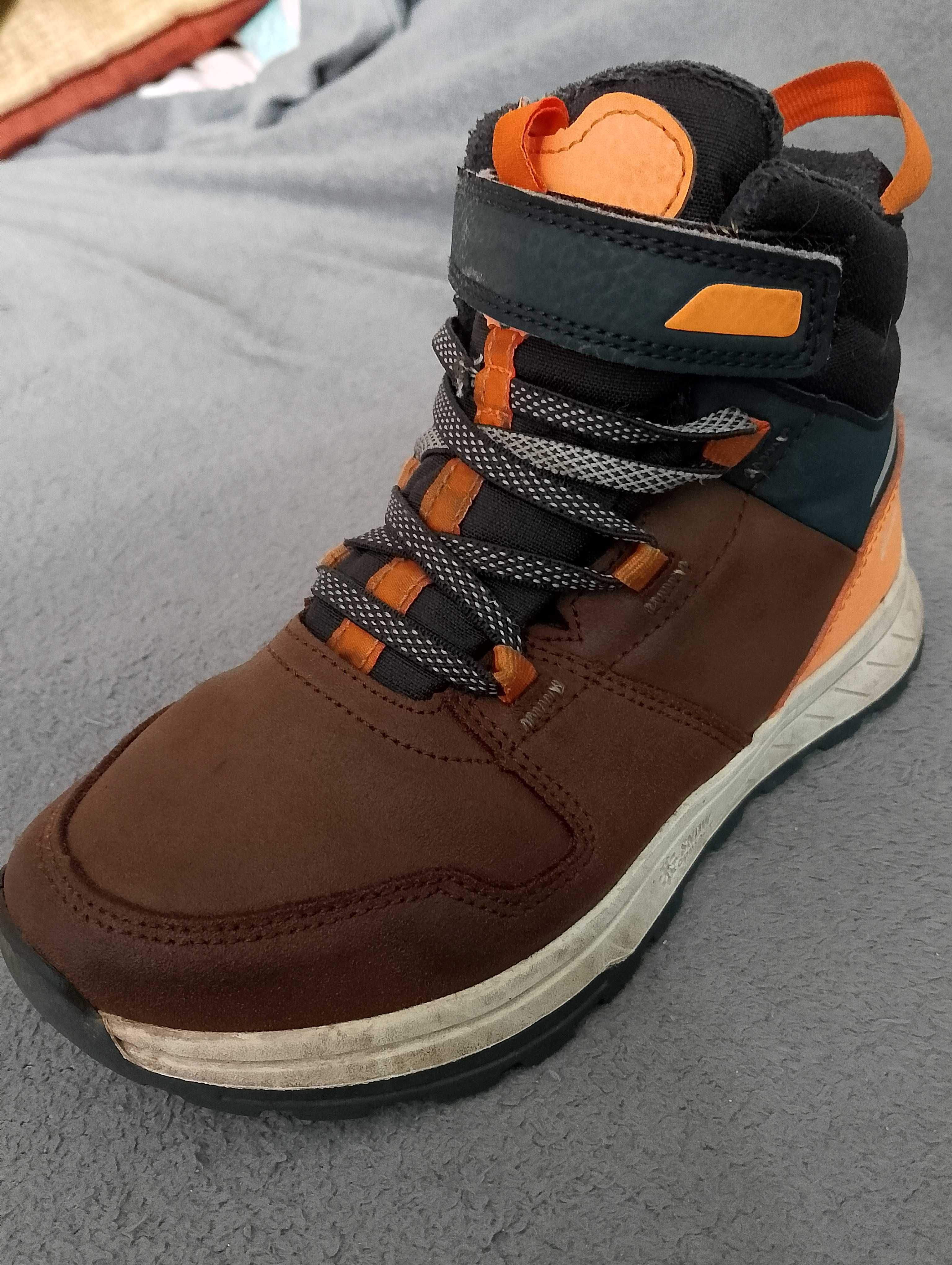 Quechua buty zimowe. 33