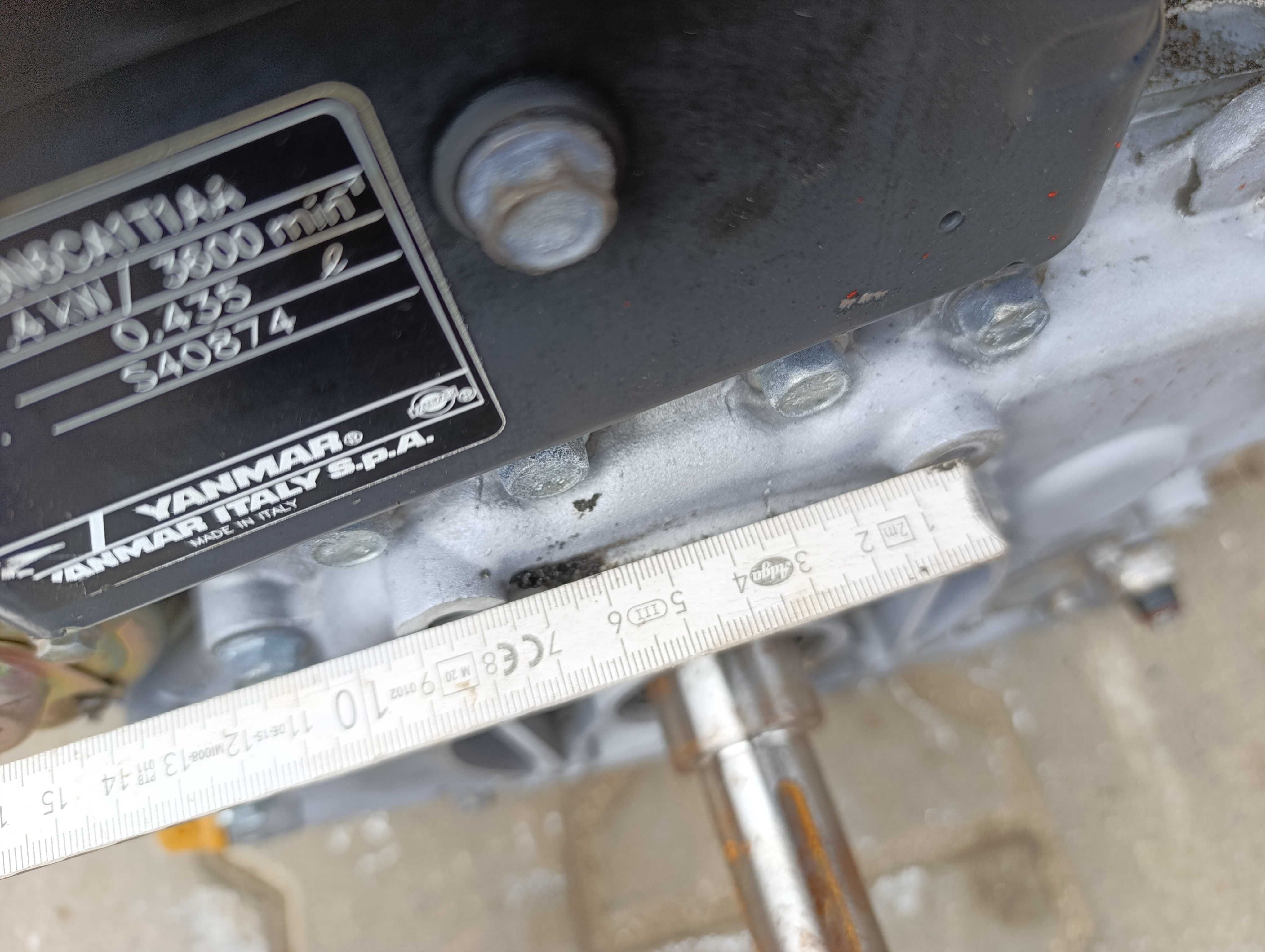 Silnik spalinowy Yanmar L100N6  diesel poziomy wał rozruch elektryczny