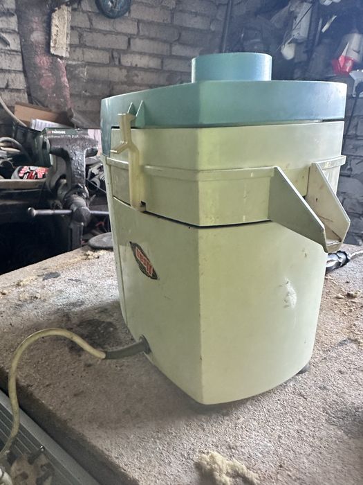 Sokowirówka predom PRL