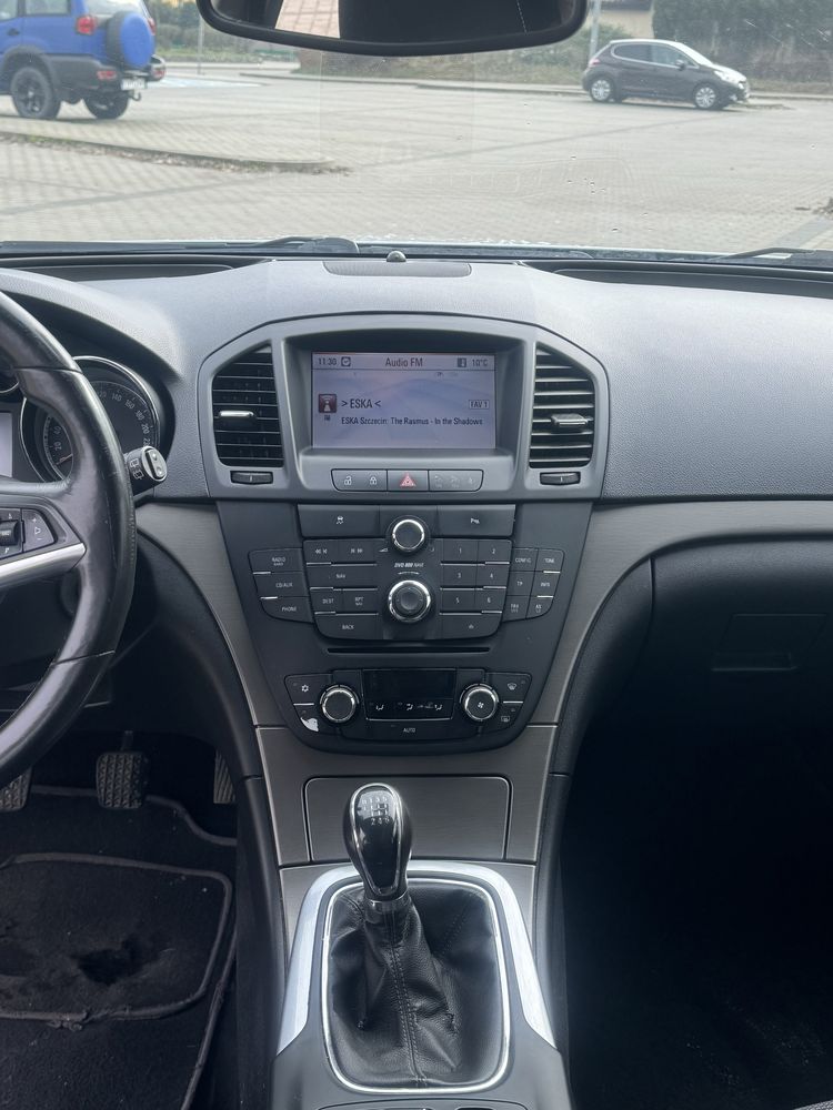 Opel insignia duza navi