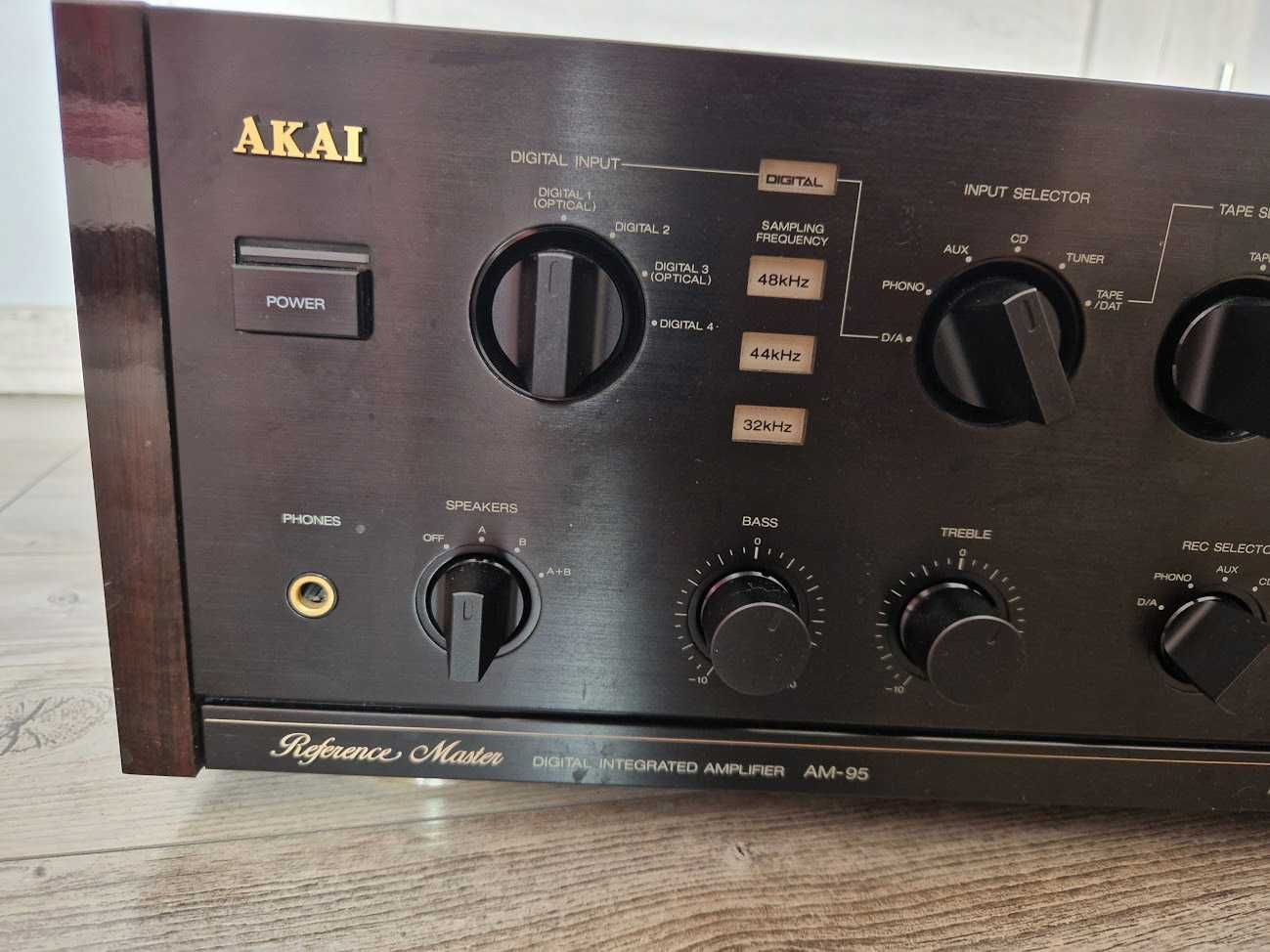 Wzmacniacz Akai AM-95  Reference Master po SERWISIE