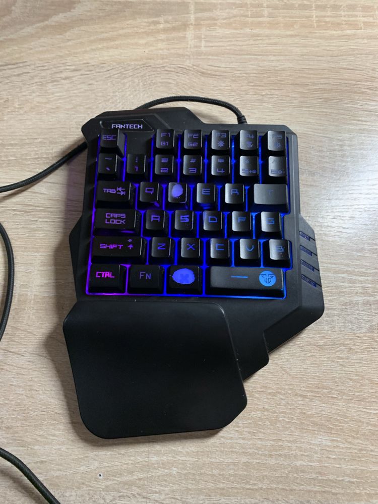Ігрова клавіатура Fantech Archer K512