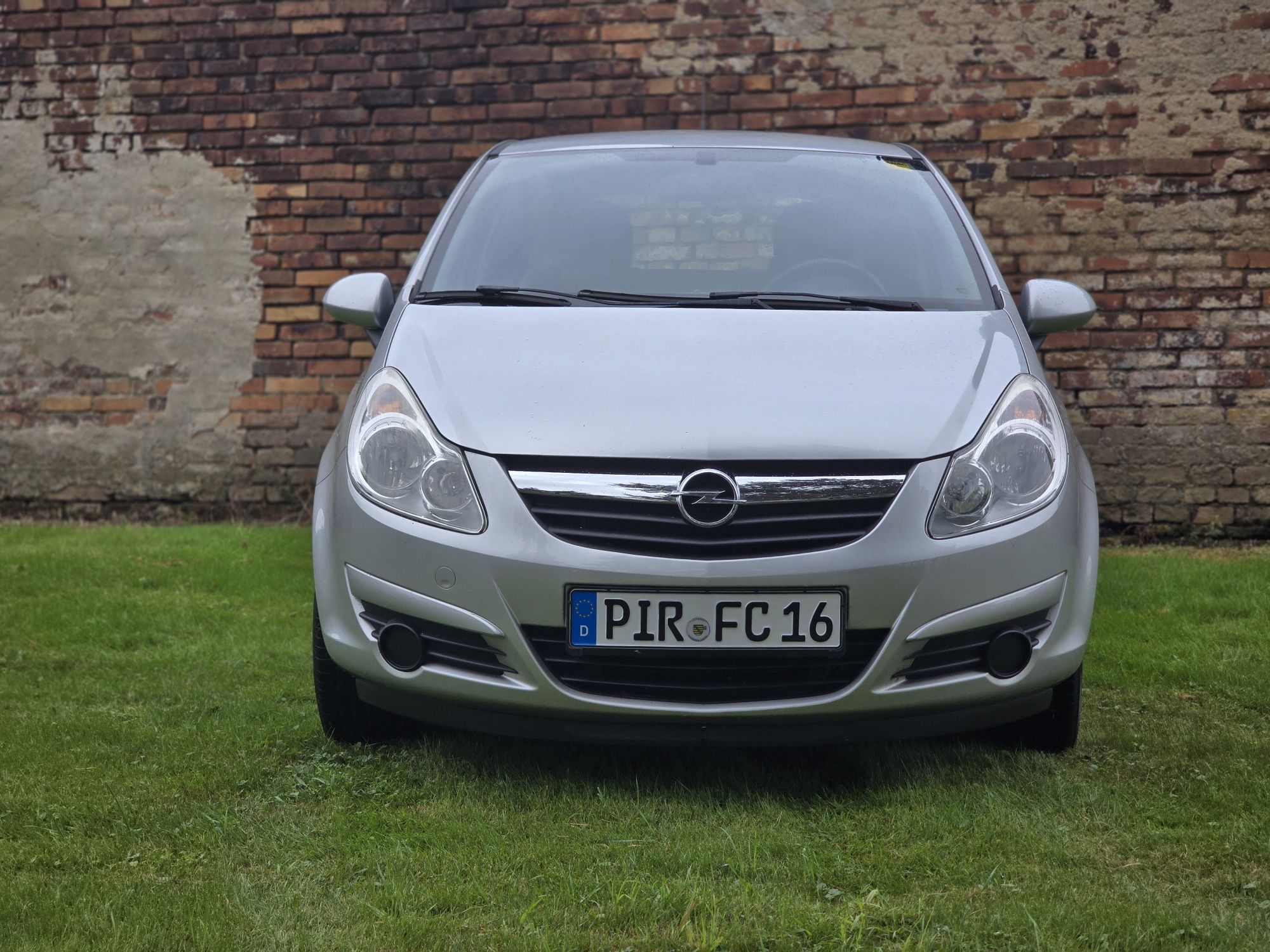 Opel Corsa D Benzyna Mały Przebieg! Super Stan!
