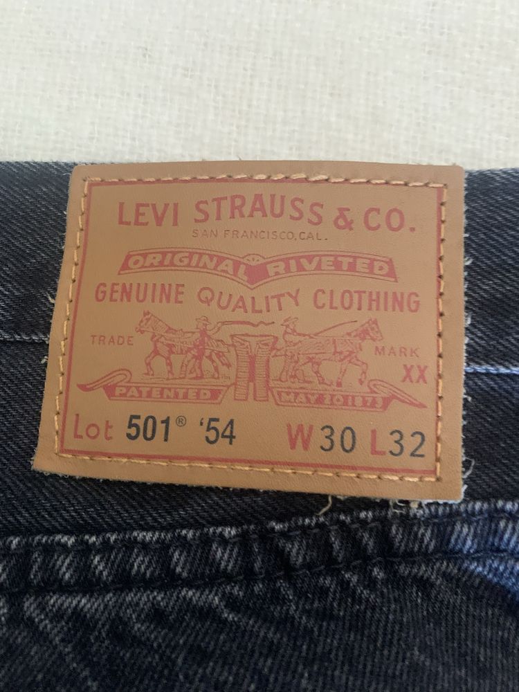 Levi’s 501 pretas