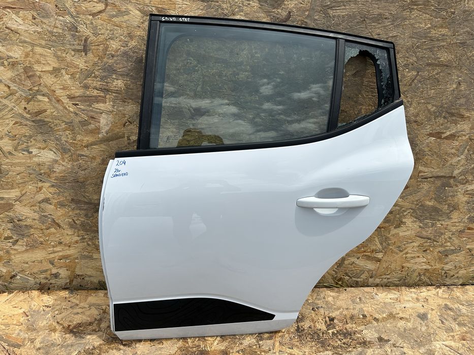 Dacia Sandero Stepway III drzwi lewe tyl kompletne