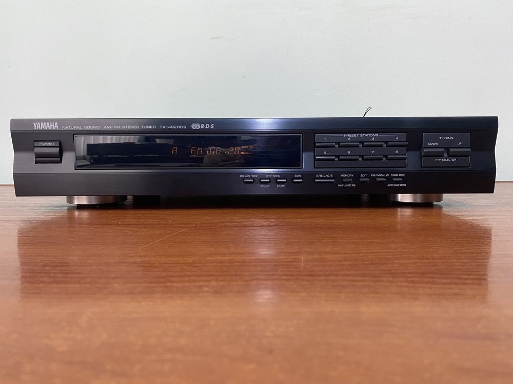 FM/AM стерео тюнер Yamaha TX-492 RDS