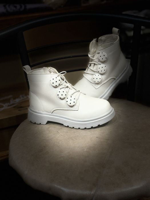 Продам ботинки для девочки