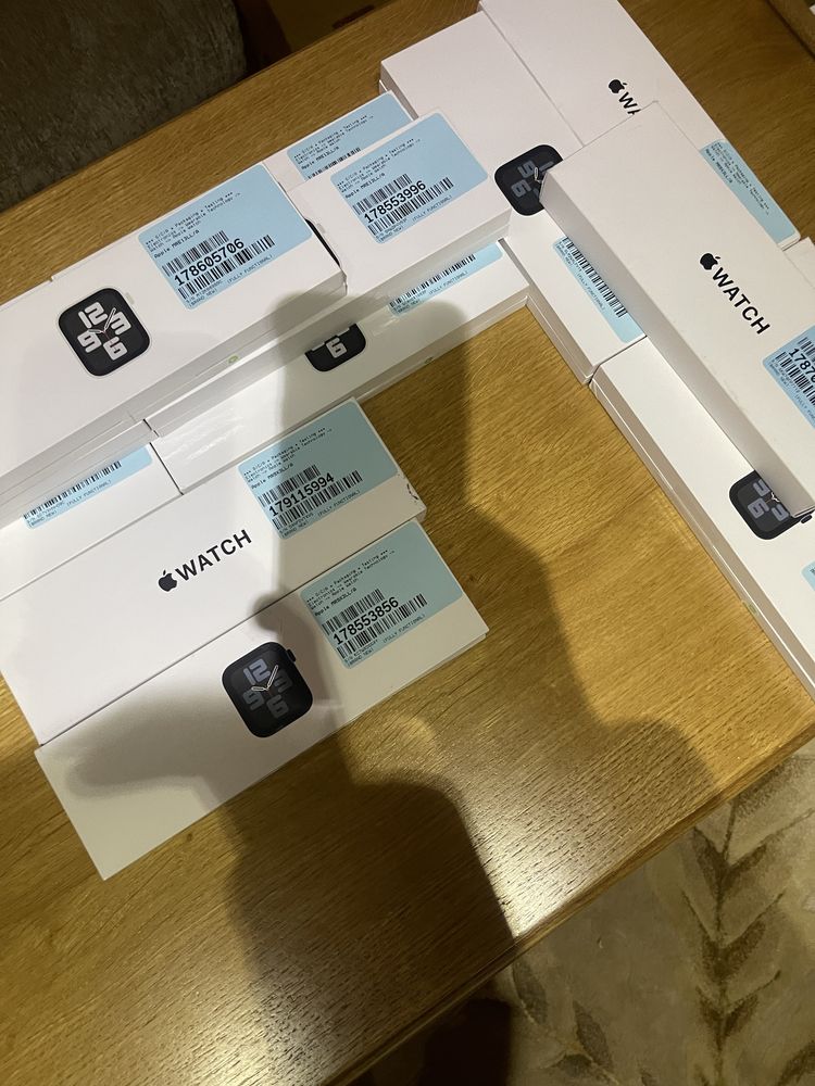 Apple Watch SE 40 2th generation новий запакований