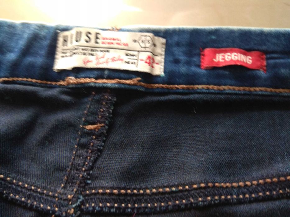 HOUSE jegging jeans marmurki guma w pasie do 106cm