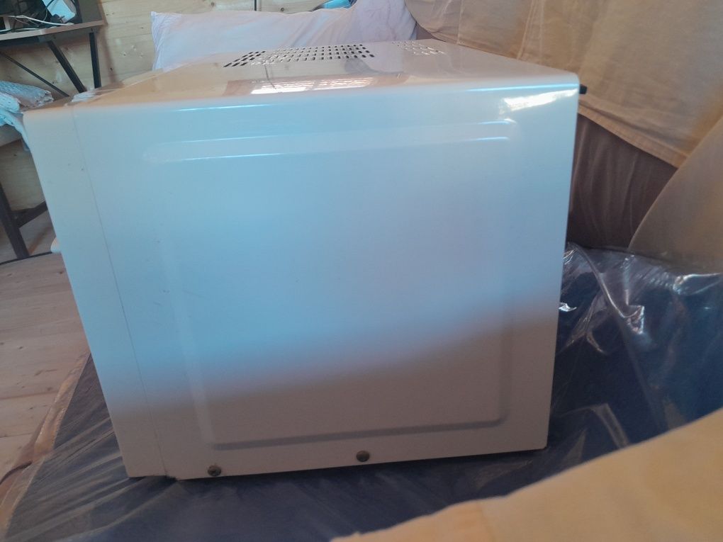 Vendo microondas branco da Electronia usado