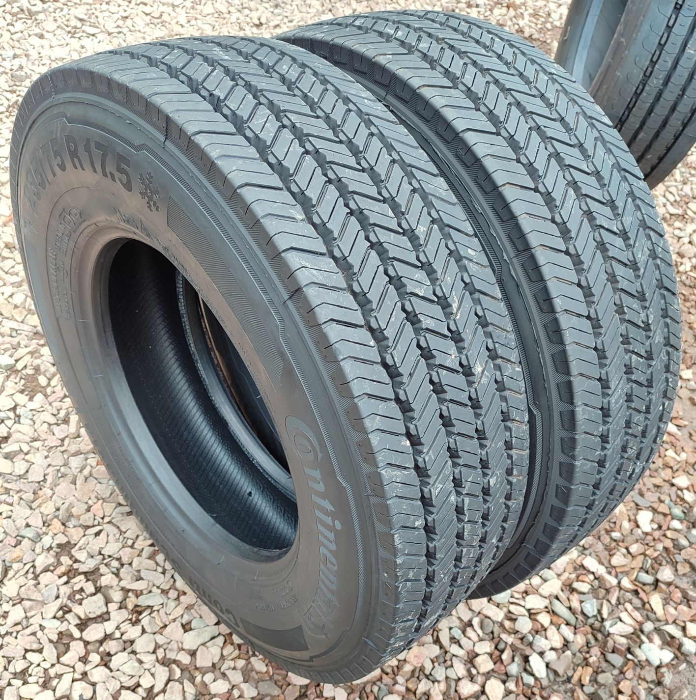 Opony Continental Conti Scandinavia LS3 235/75 R17.5 235/75-17.5