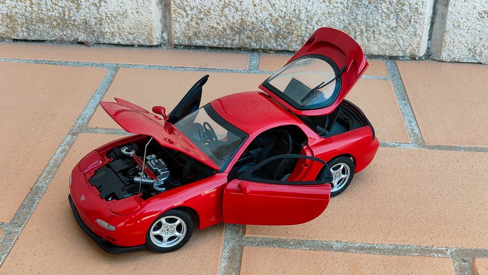 Mazda RX-7 Kyosho 1/18