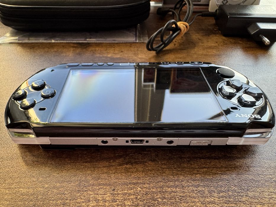 Sony PlayStation Portable PSP-3004 BOX dla kolekcjonera zestaw